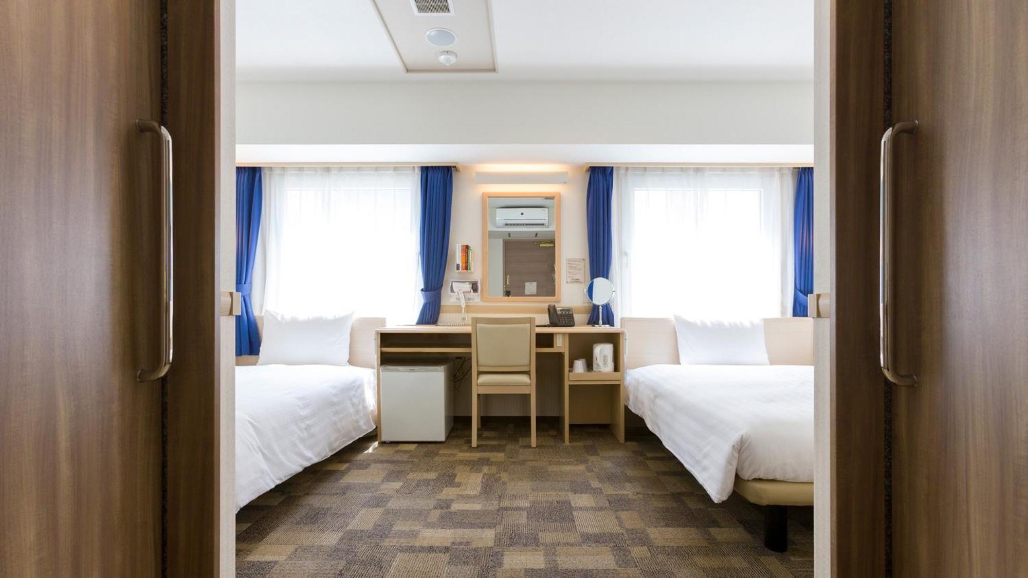 Toyoko Inn Saitama Misato Ekimae Exterior foto